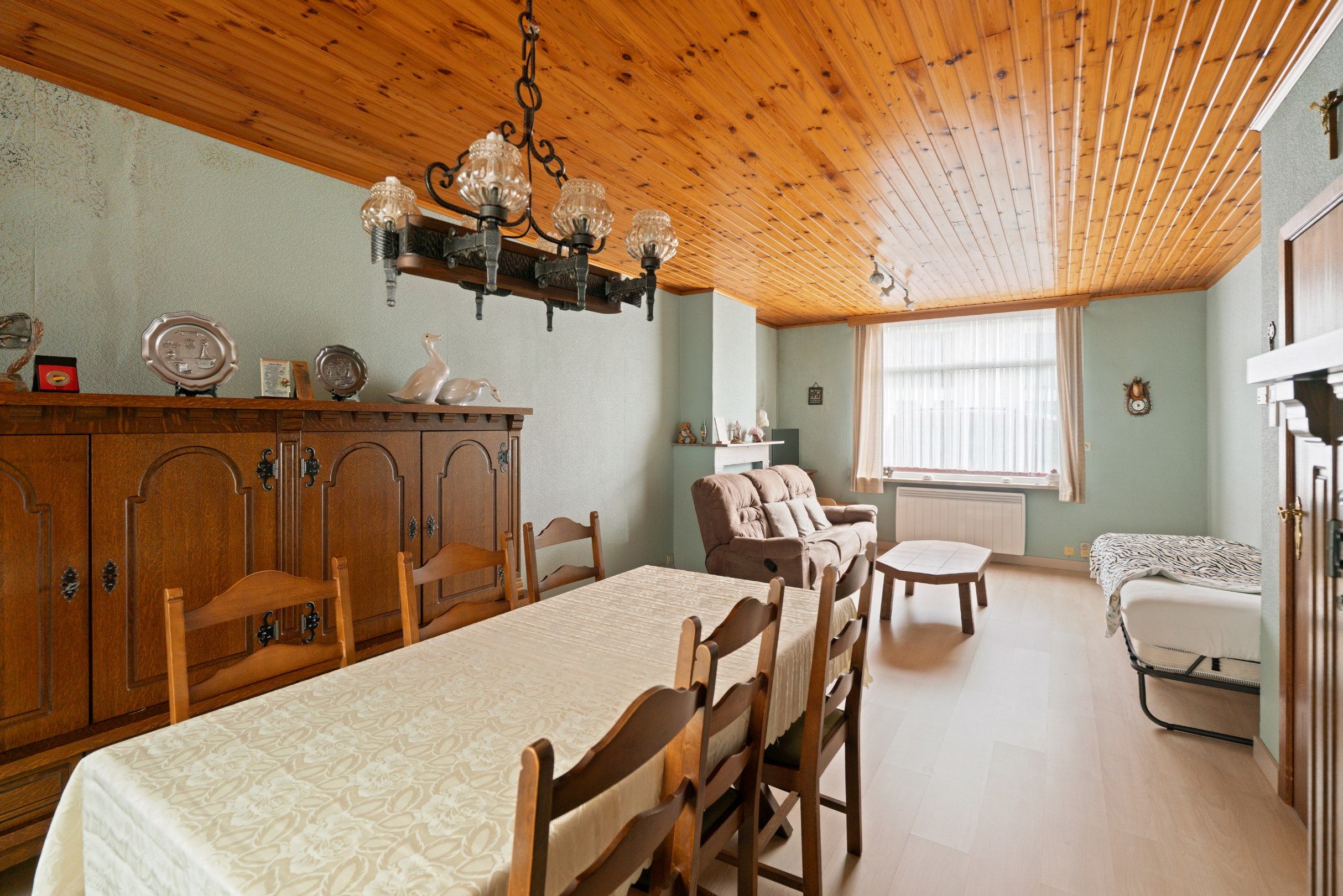 Te renoveren huis met vier grote kamers te Westkapelle foto 4