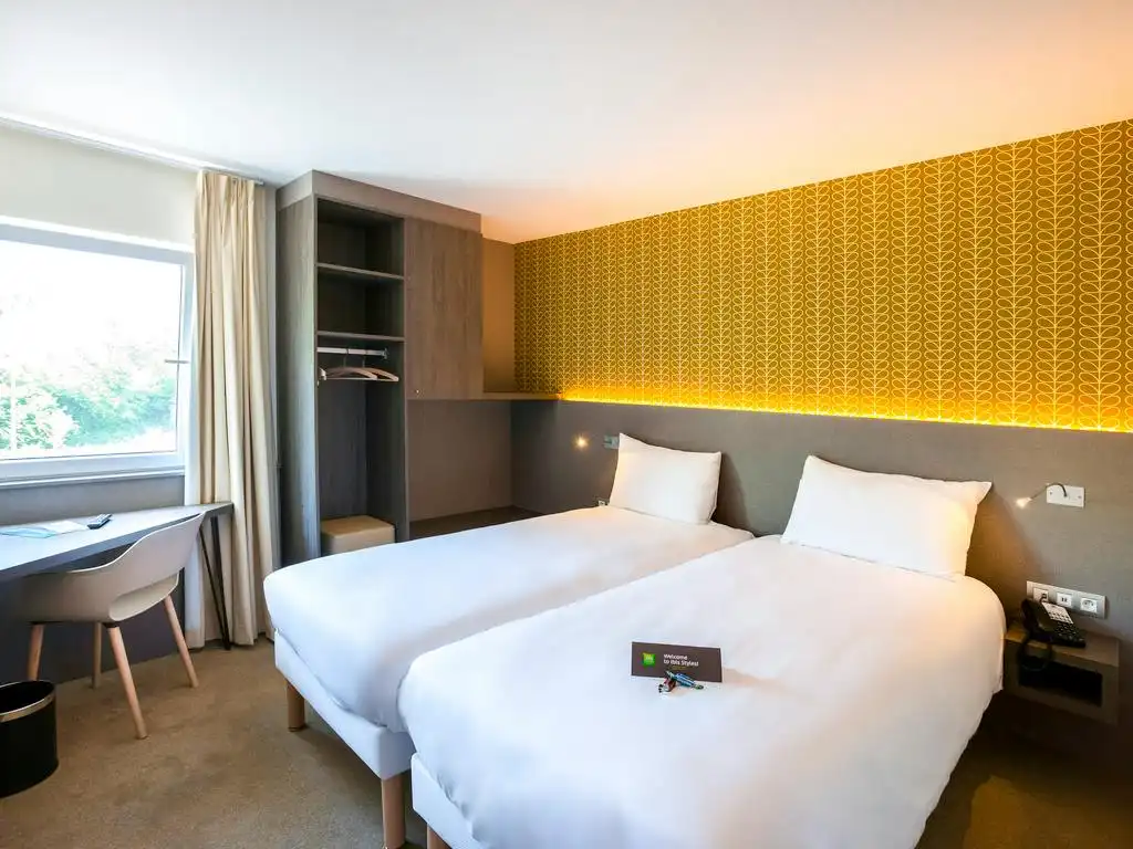 Hotelkamer als investering in ibis Kortrijk Expo foto 8