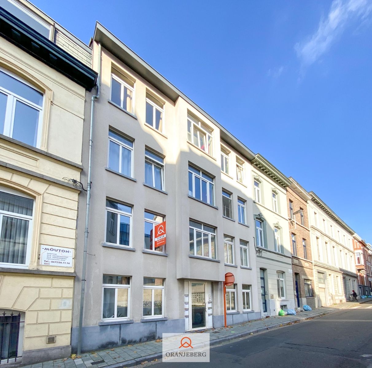 Modern 1- slpk appartement vlakbij Sint-Pietersplein foto 19