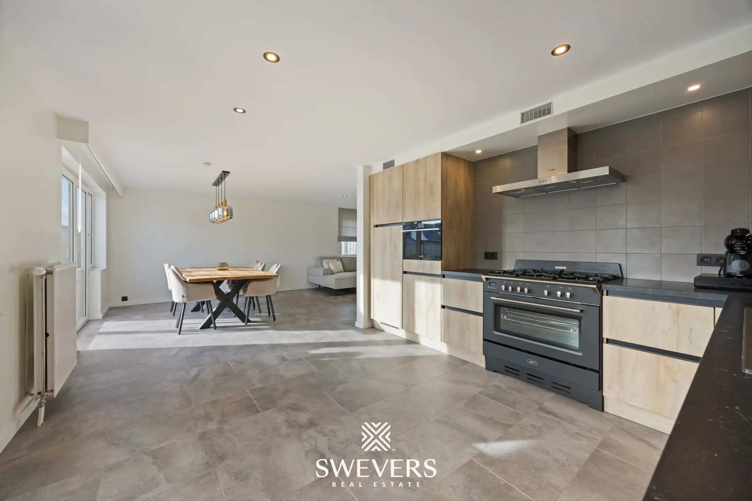 Instapklare gezinswoning met 4 slaapkamers op 9a46 in Opoeteren foto 8