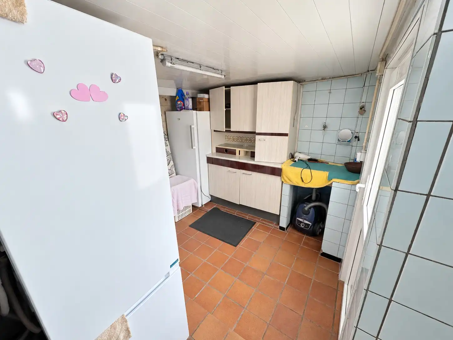 Verzorgde woning met twee slaapkamers en groot terras te huur te de Haan - Vosseslag. foto 18