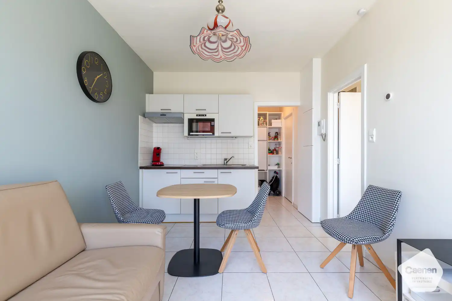 Uitstekend gelegen, zuid-gericht appartement met 1 slaapkamer foto {{pictureIndex}}