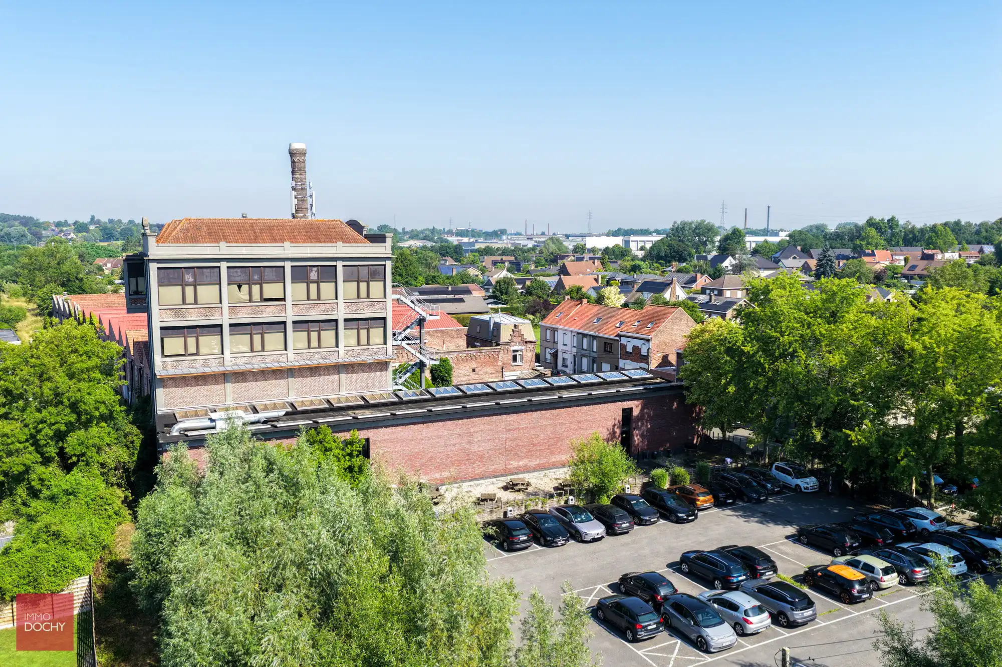 Volledig ingericht ruim kantoorgebouw foto 18