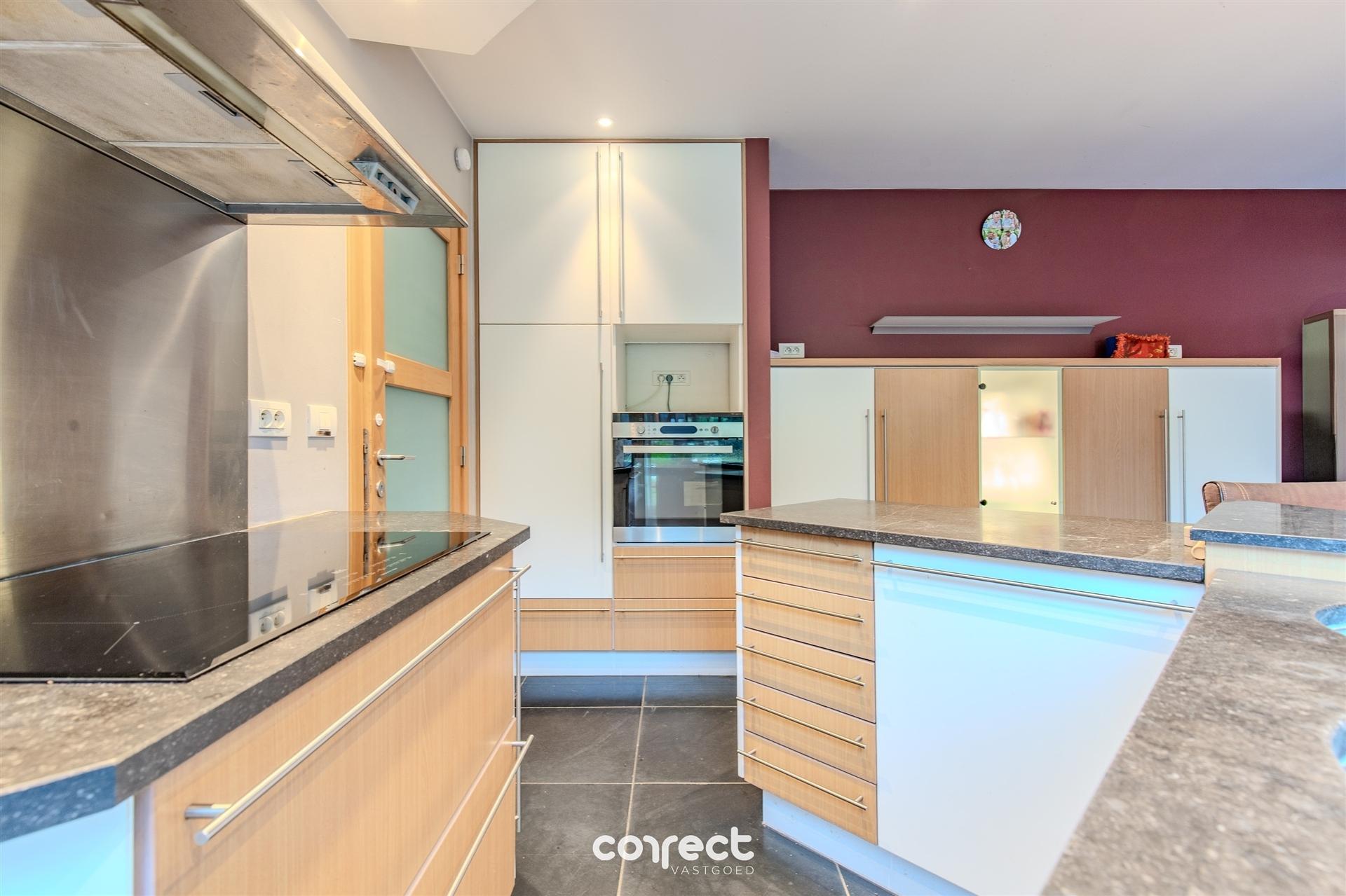 Instapklare halfopen woning met 3 slaapkamers.  foto 6