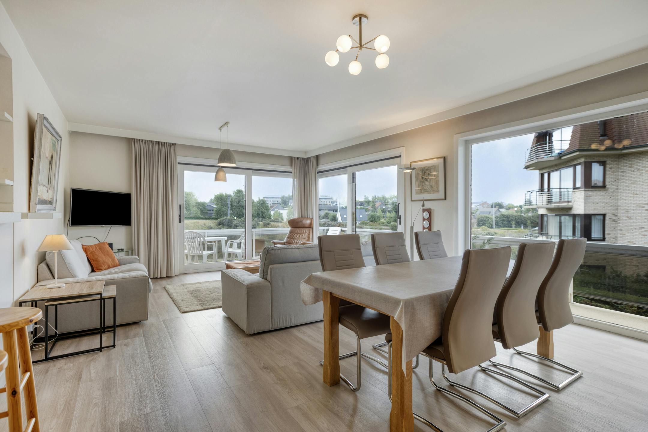 Zonnig hoekappartement met 2 slaapkamers en mooi groen zicht foto 6