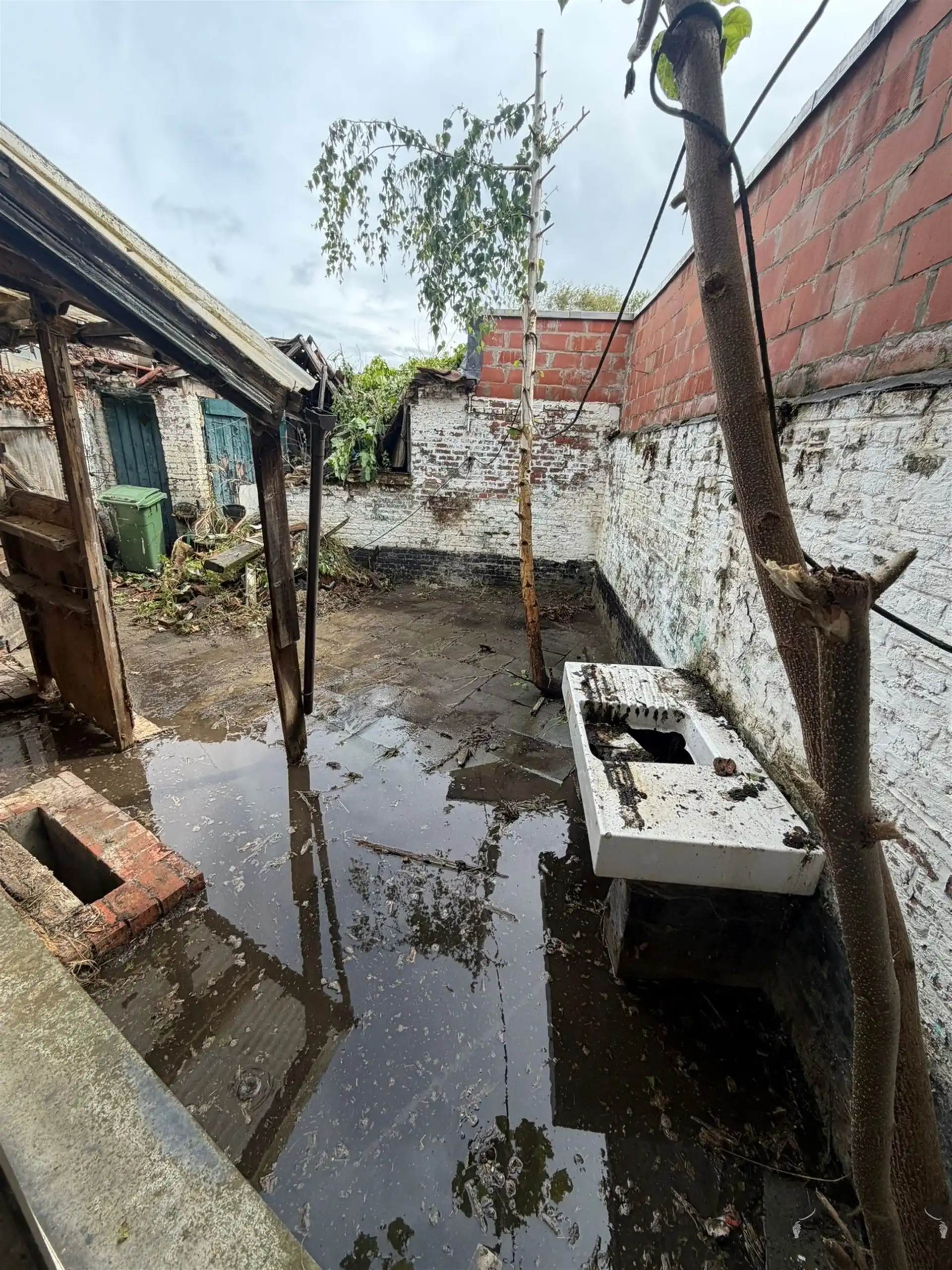 Te slopen of te renoveren woning met achterweg foto 10