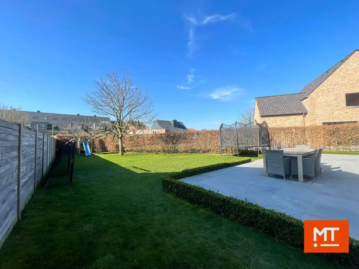 Residentieel gelegen villa met 3 slaapkamers, Zuidgerichte tuin en carport in Passendale foto 3
