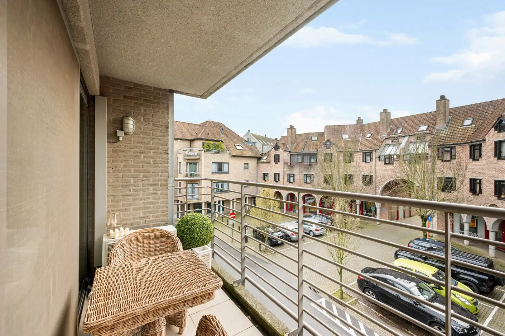 Verzorgd appartement met 2 slaapkamers, balkon, garage en berging in Menen-centrum foto 6