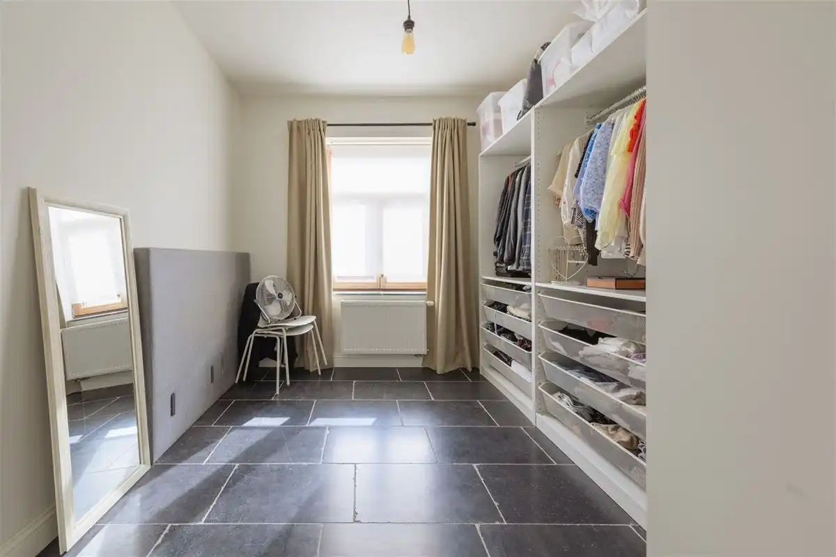 Instapklare woning van 2016 met mooi tuinperceel foto 8