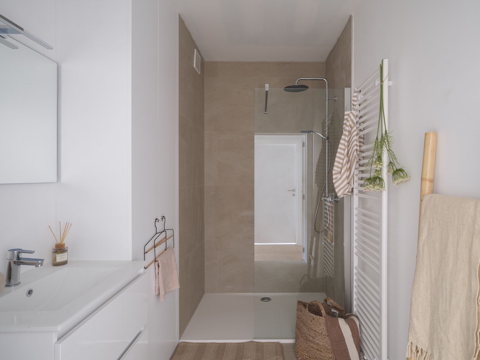 Gerenoveerd 2slpk-appartement hartje Kortrijk foto 18