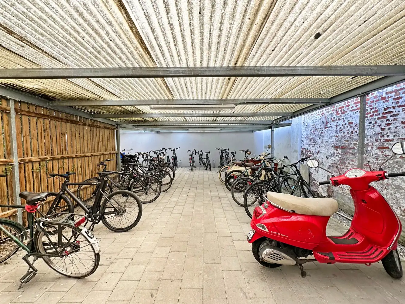 2 slaapkamer appartement met 2 terrassen en staanplaats te Antwerpen foto 18