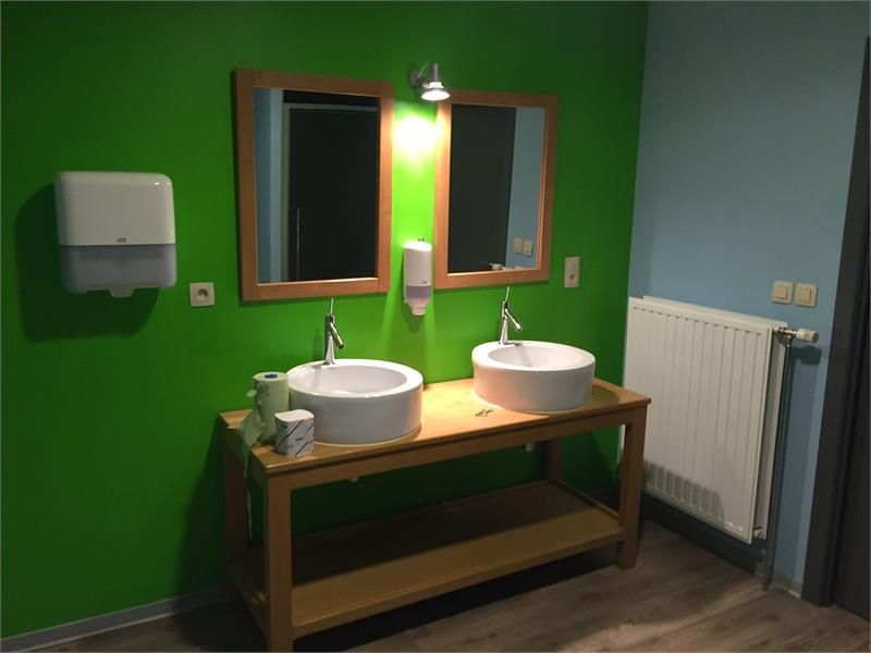 Magazijn (232m²) met appartement te huur in Winkelomheide (Geel) foto 12