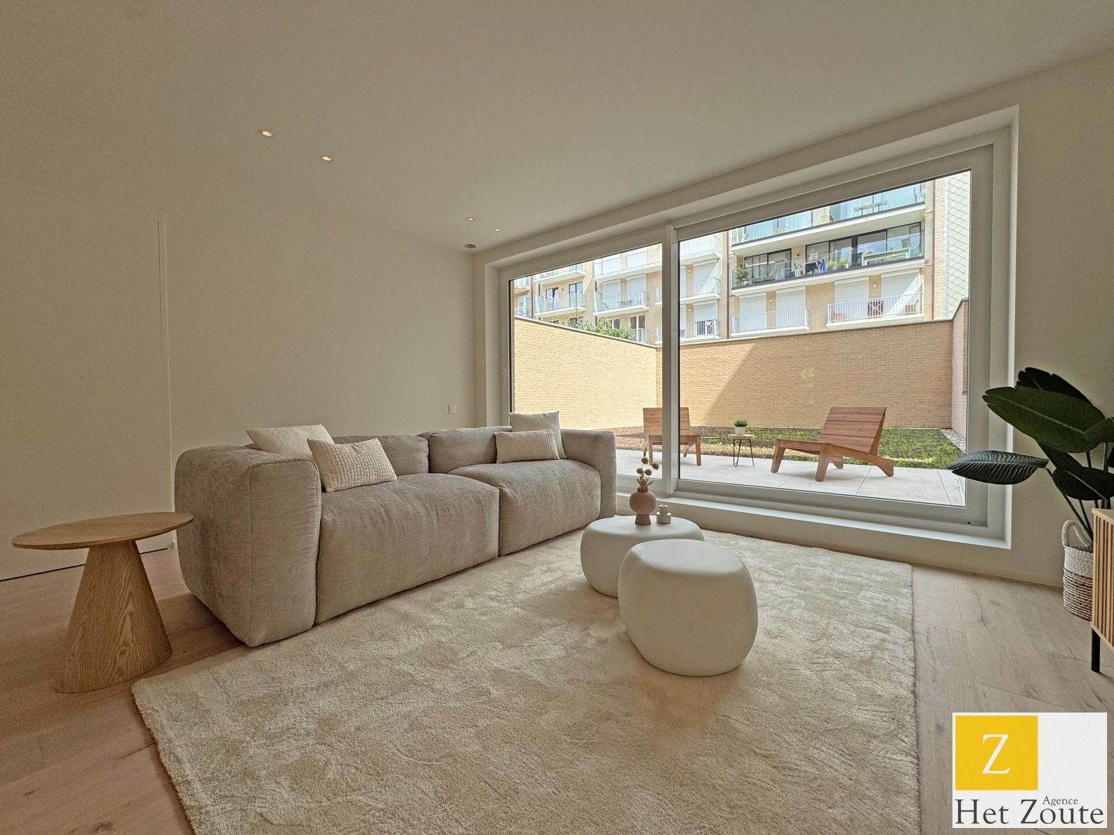Gelijkvloers appartement met terras en tuin te Knokke foto 4