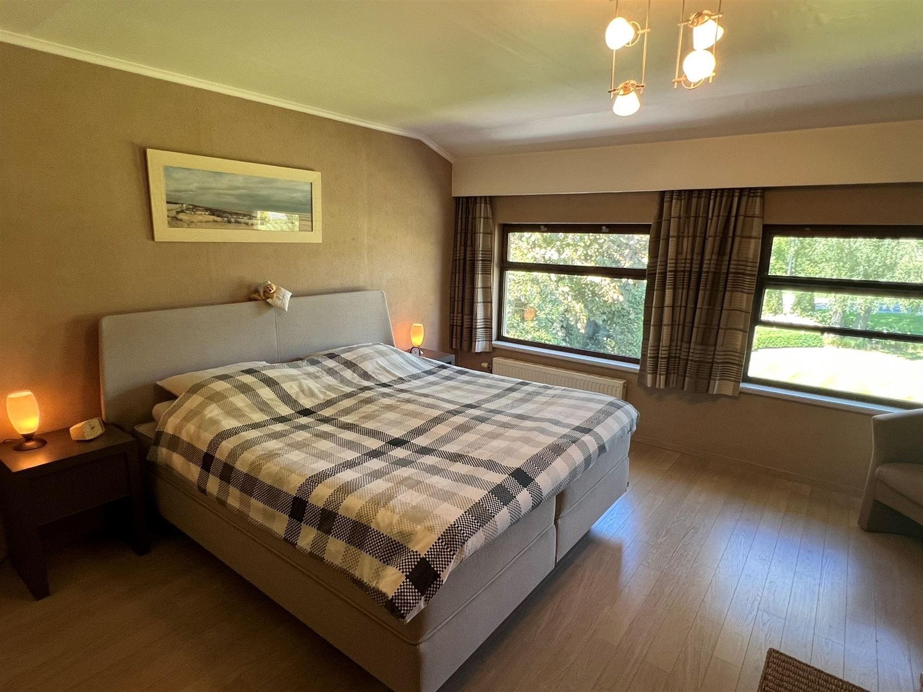 Karaktervolle en ruime villa met prachtige tuin foto 9