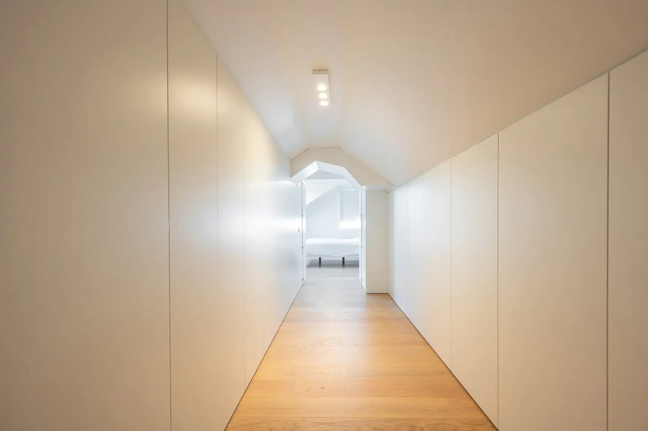 Prachtige, lichtrijke woning vlakbij het pittoreske Oosthoekplein in het Zoute op wandelafstand van de zee en het Zwin. foto 17