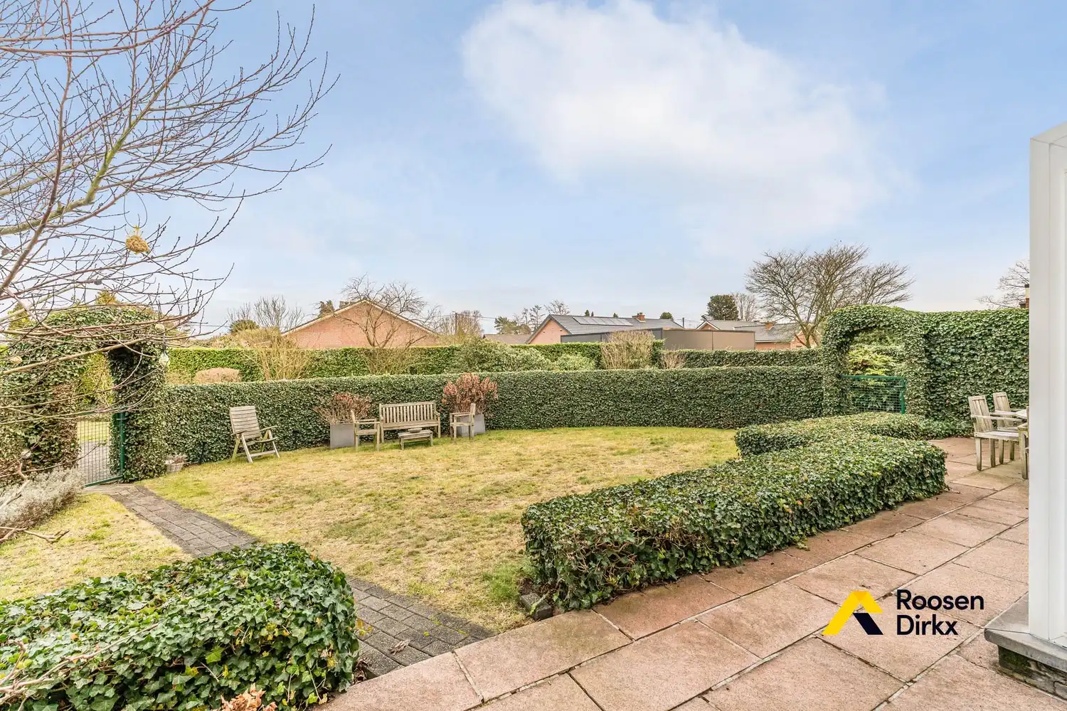 Charmante gelijkvloerse woning met 4 slaapkamers op perceel 1.282m² foto 21