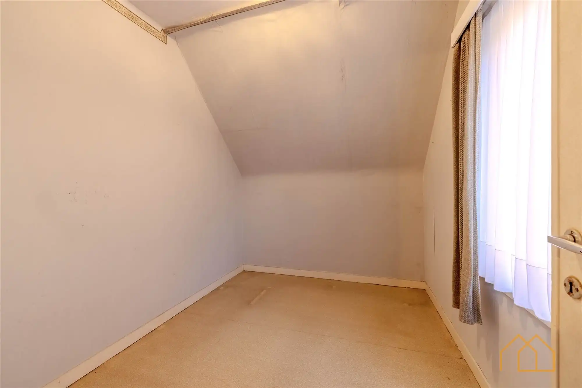 Op te frissen woning op 12a in centrum van Geel foto 15