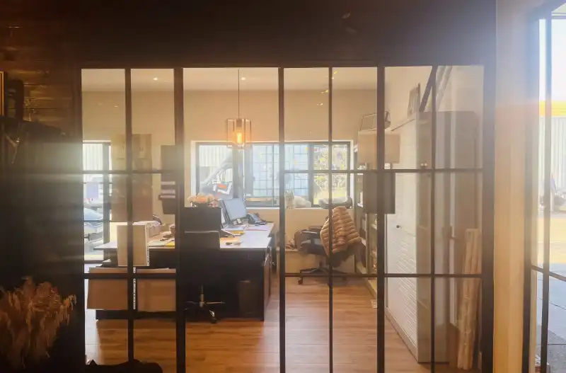 Magazijn te huur foto 5