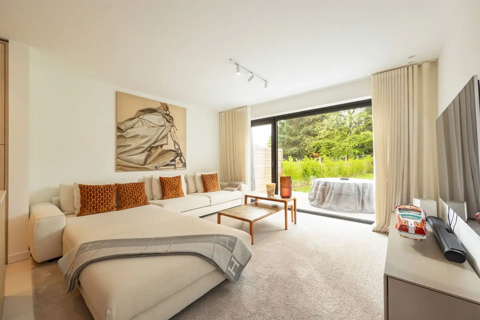 Luxewoning met tuin en privébos foto 10