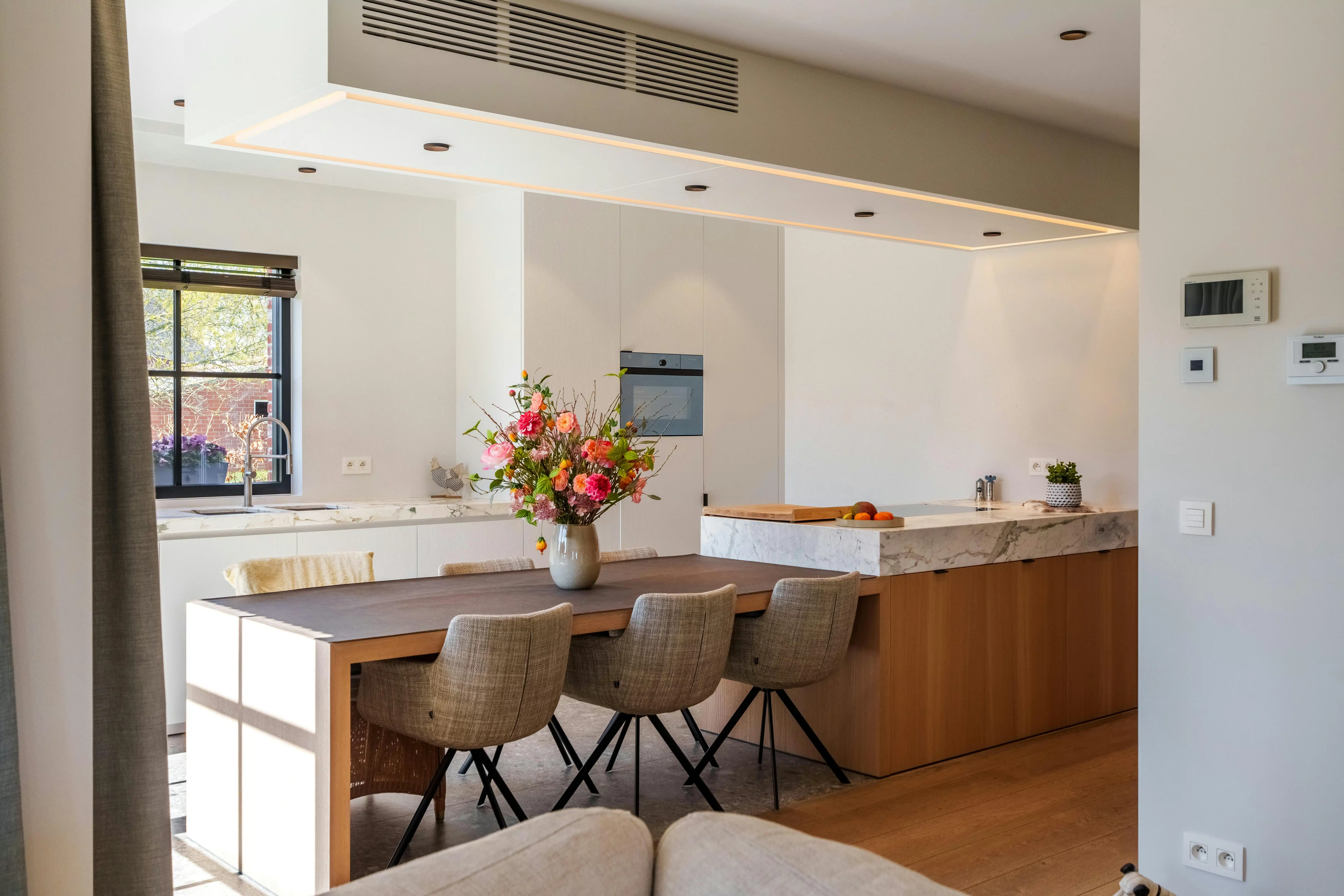 Exclusief Wonen: moderne, landelijke villa met mooi uitzicht foto 12