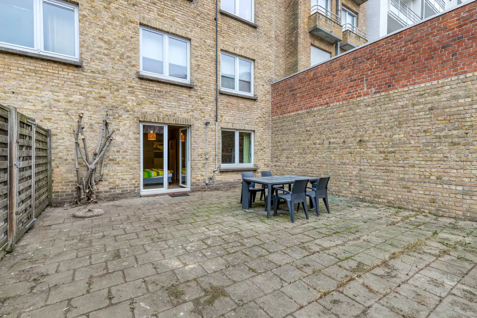 Ruim gelijkvloers appartement met zeezicht! foto 4