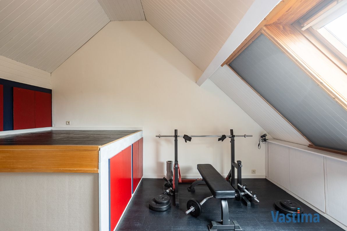 Instapklare architectenwoning met 4 slaapkamers, tuin en garage nabij centrum Erembodegem foto 21