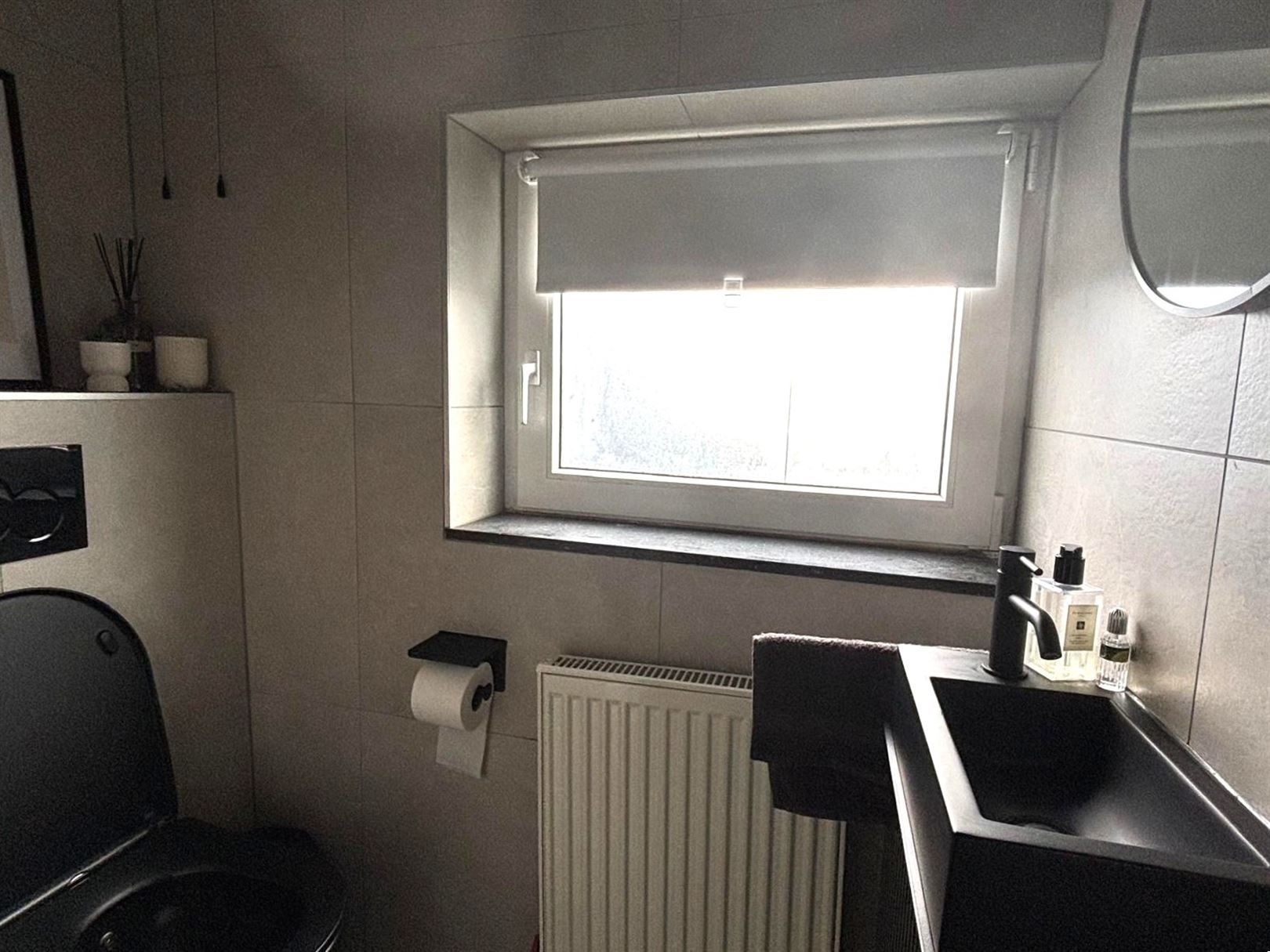 TE HUUR: Duplex-appartement met centrale ligging te Heusden-Zolder!  foto 10