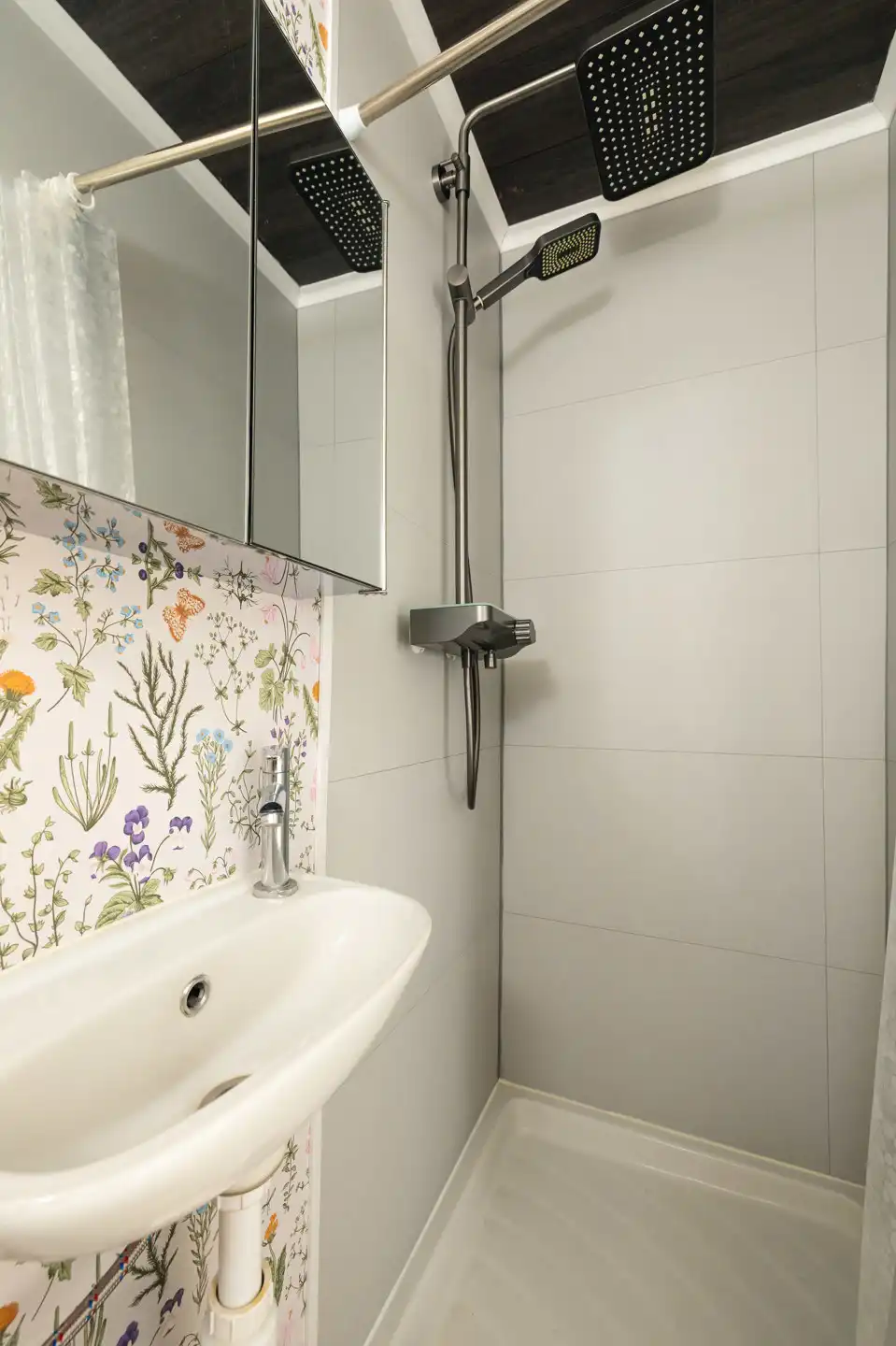 APPARTEMENTENGEBOUW MET 4 ERKENDE WOONEENHEDEN   foto 31