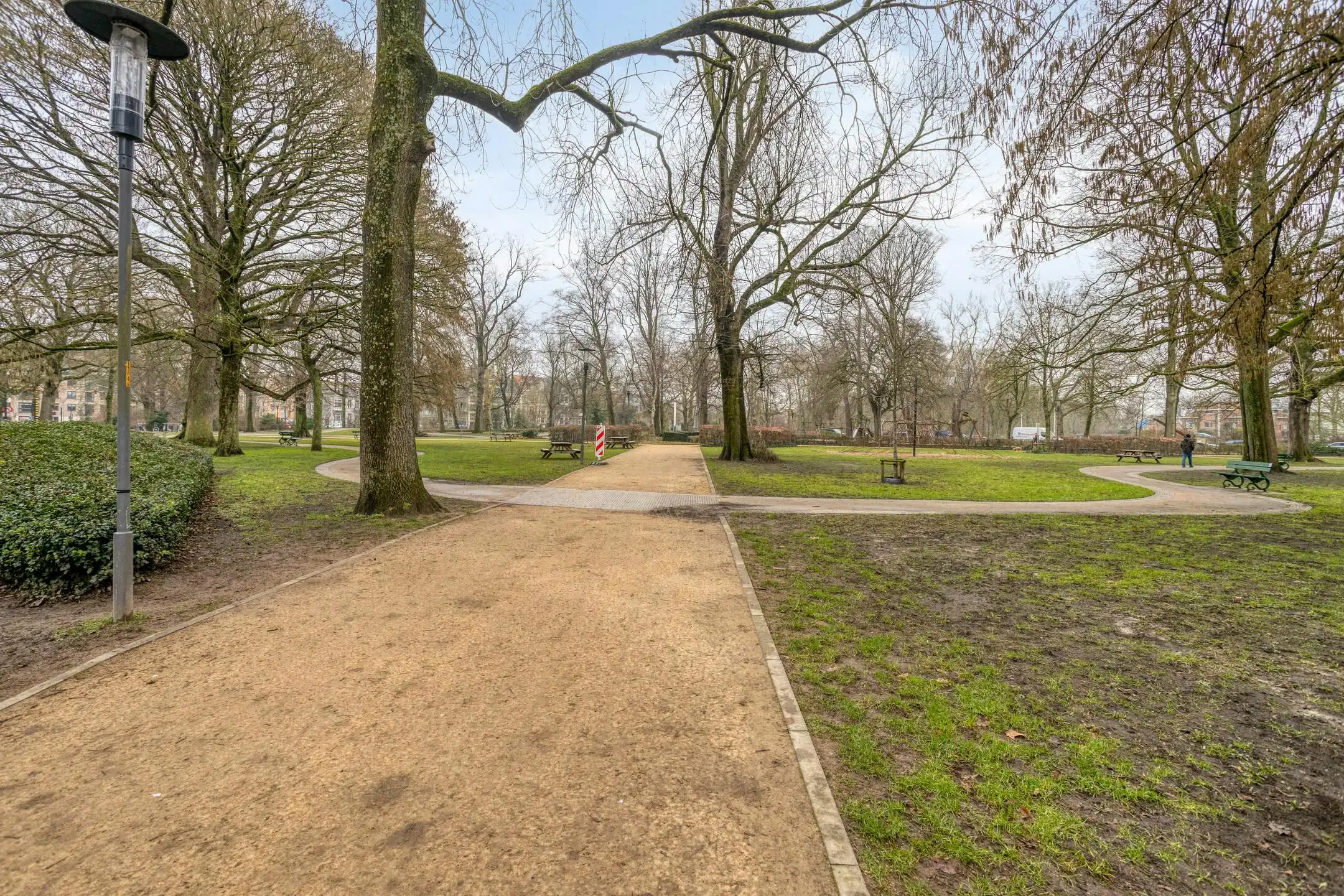 Gerenoveerd huis met 3 slaapkamers te koop in Kristus Koning foto 9