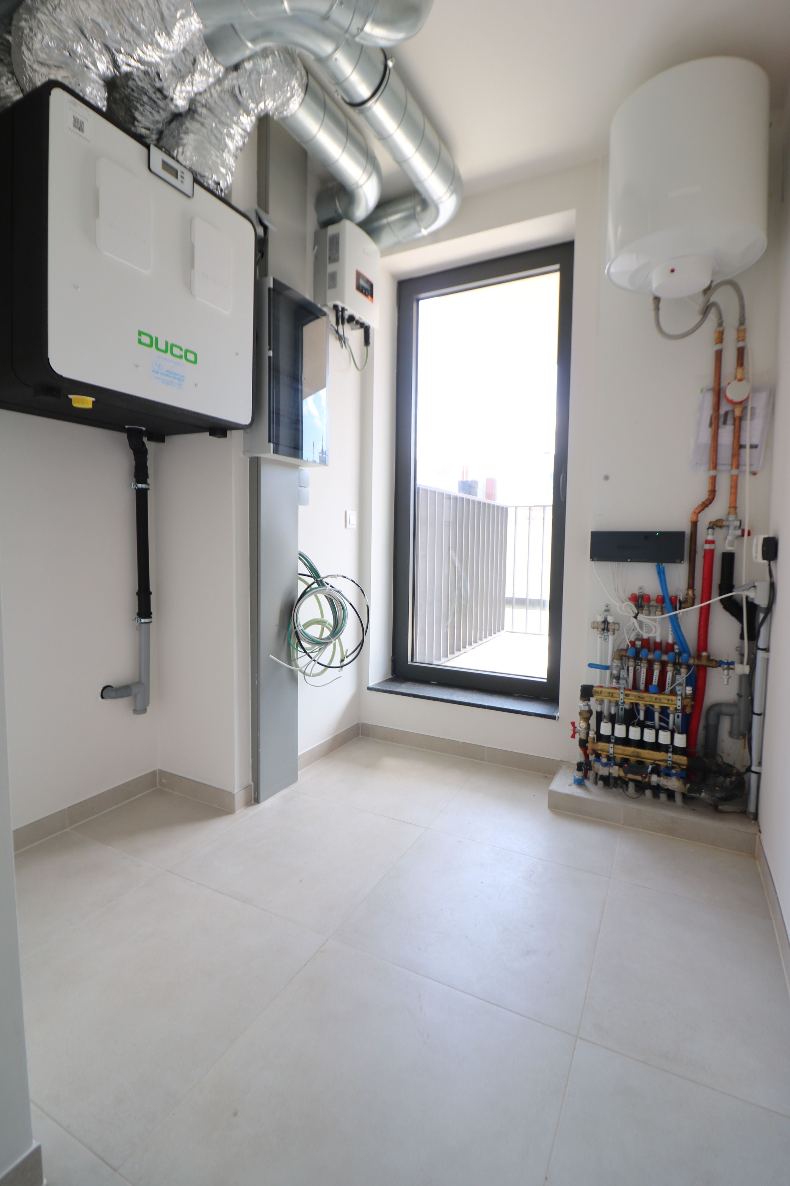 Nieuwbouw appartement met 1 slaapkamer op de eerste verdieping in het centrum van Blankenberge. foto 5