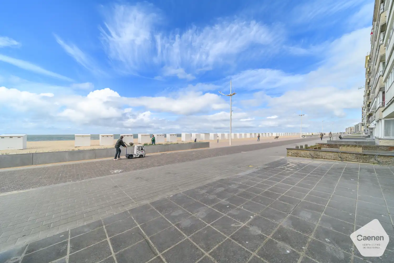 Luxueus gerenoveerd gelijkvloers appartement met zeezicht en zuidgerichte tuin foto 22