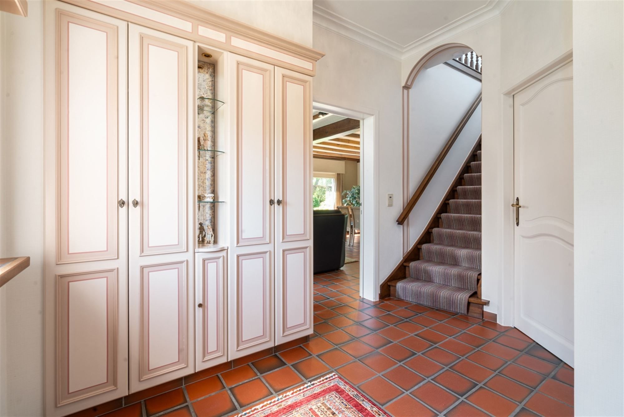 Charmante instapklare VILLA op een perceel van 2.700m² foto 9
