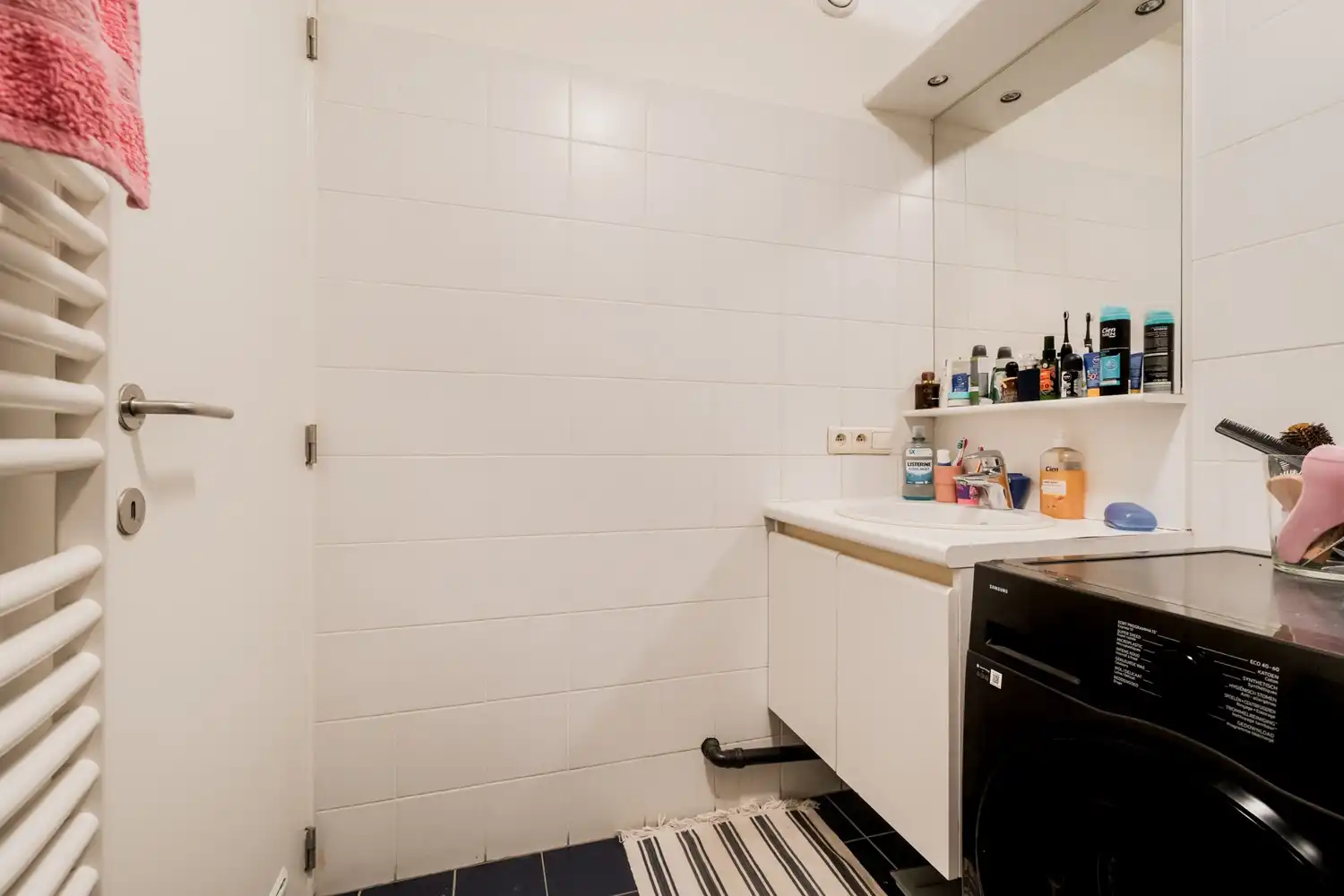 Ruim appartement op strategische locatie met veel lichtinval foto 15