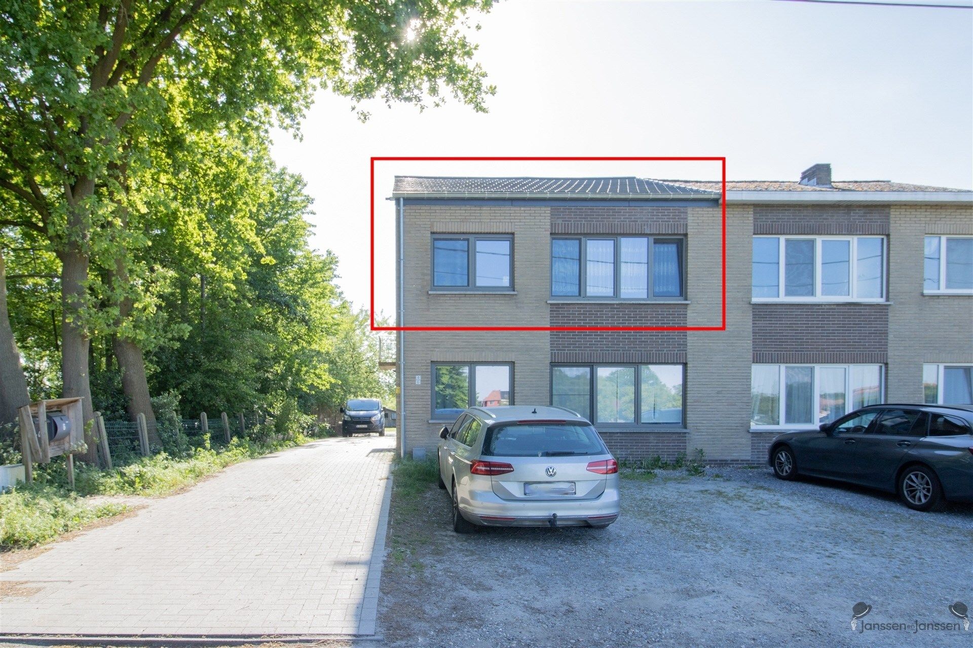 Appartement van 93m² met 2 slaapkamers,  gemeenschappelijk terras en privétuin. foto 2