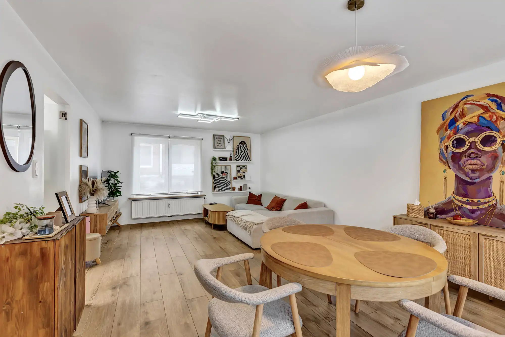 Instapklaar appartement met twee slaapkamers en garage foto 3