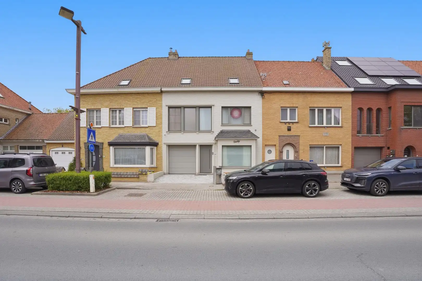 Ruime en instapklare rijwoning in het hart van Nieuwpoort op 284 m² met garage en nieuwe oprit! foto 19