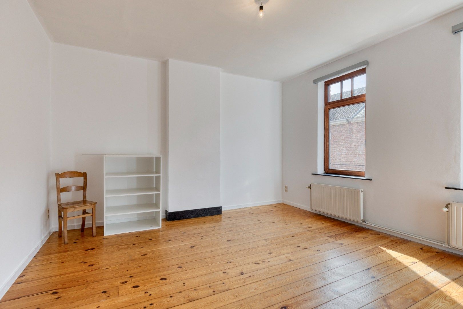 Goed gelegen woning met 3 slaapkamers en 2 badkamers in een rustige straat- bewoonbare oppervlakte 151 m² foto 15