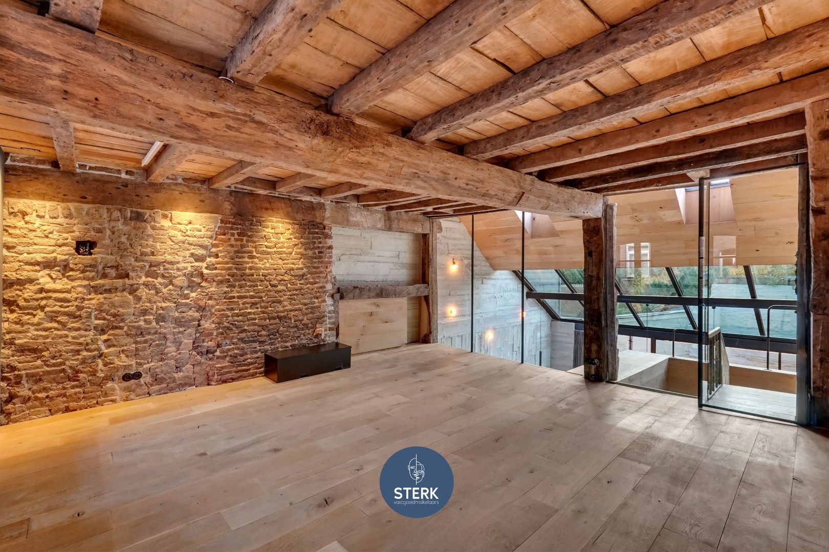 AUTHENTIEKE WONING MET 2 SLPKS IN HET HISTORISCH CENTRUM VAN OUD-REKEM ! foto 14