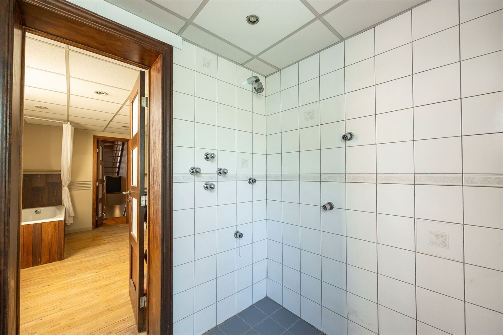 Stadswoning met tuin en 2 slaapkamers nabij Park Spoor Noord foto 15
