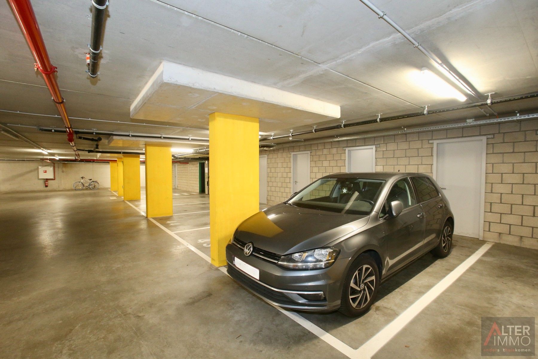 Recent en instapklaar appartement (104m2 NBO) met 2 slaapkamers en 2 terrassen in "Residentie Stadspoort" op een boogscheut van Hasselt centrum. foto 23