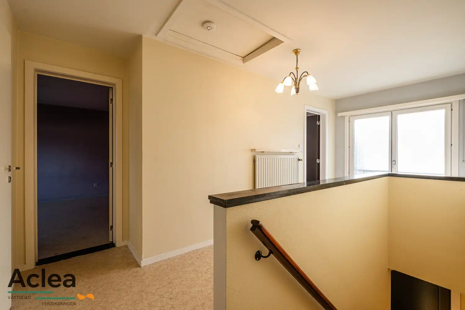 Ruime gezinswoning op een mooi perceel in de Witte Wijk foto 29