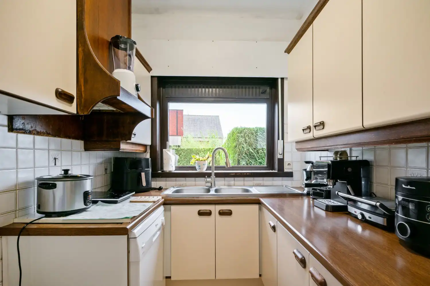 Ruime woning met 3 slpkrs en bijgebouw op perceel van 1547m² te O.L.V.-Waver foto 13