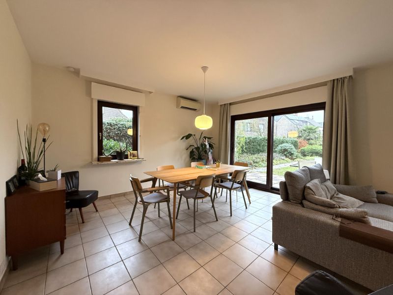 Instapklare halfopen woning met tuin nabij Sint-Pietersstation foto 5