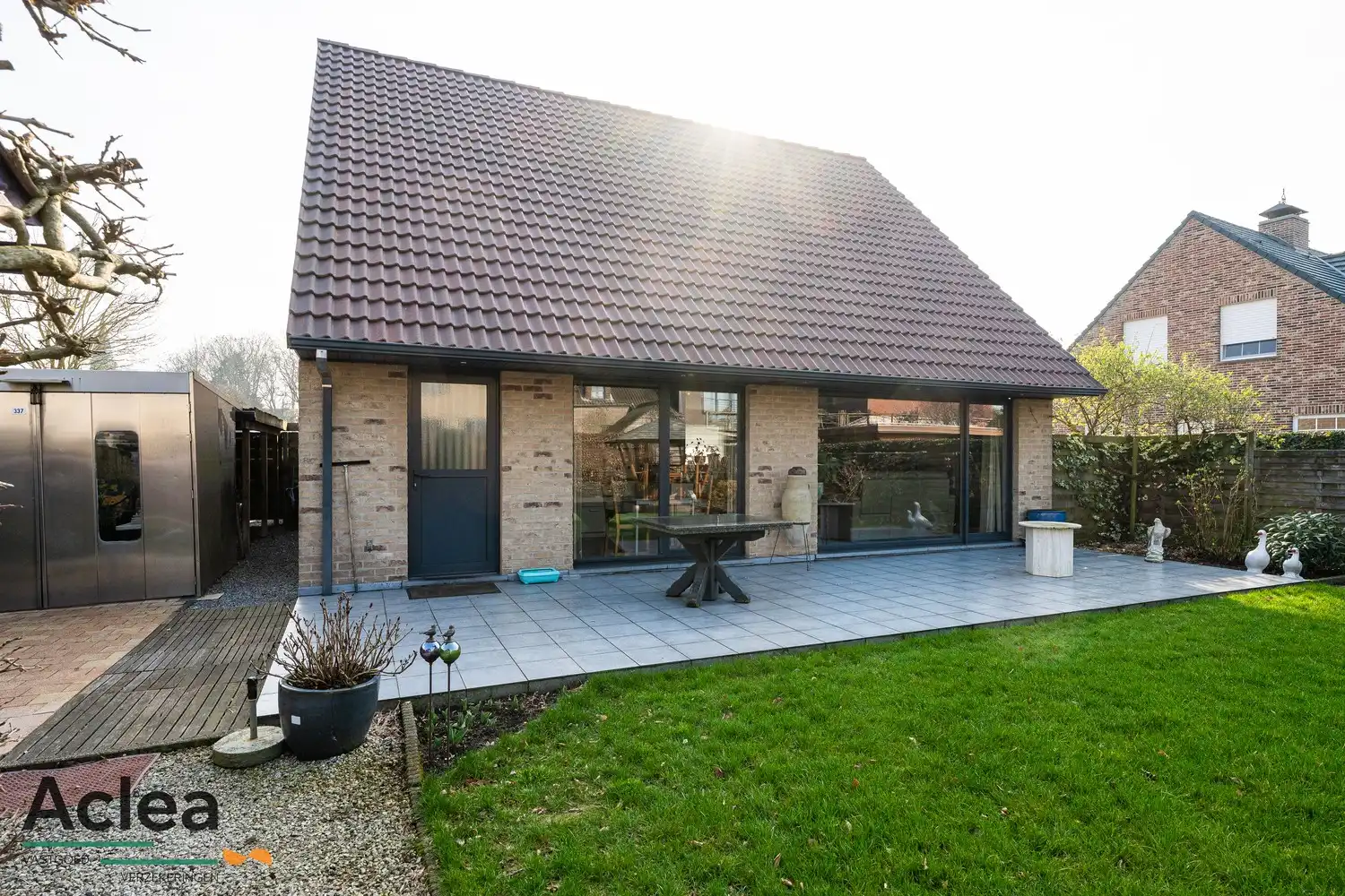 Instapklare vrijstaande woning in rustige woonwijk in Assenede foto 3