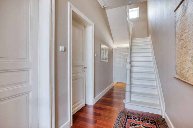 Karaktervolle woning met grote tuin en achteruitweg foto 20