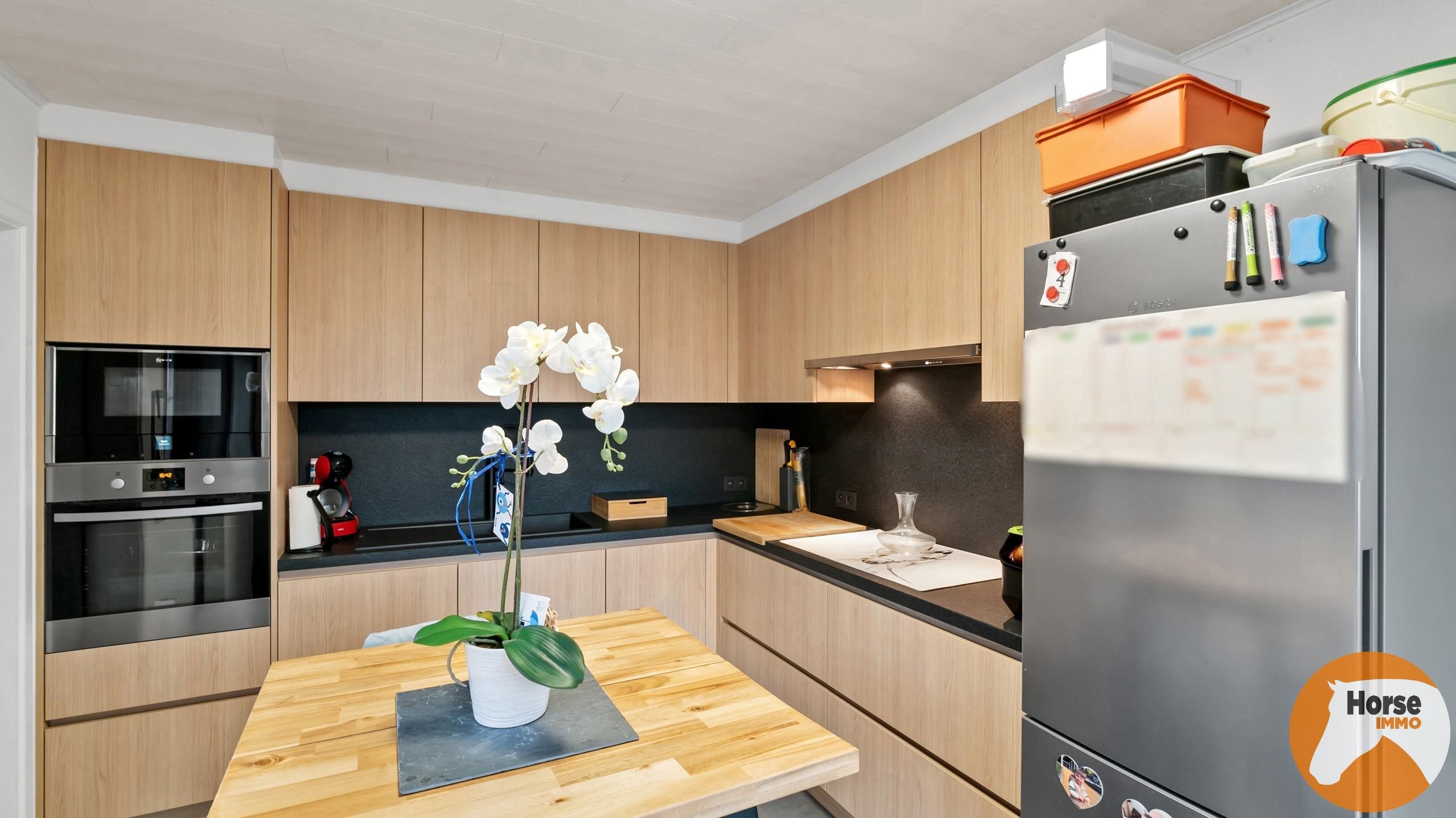 BILZEN-HOESELT - Gerenoveerde woning met paardenstal foto 11