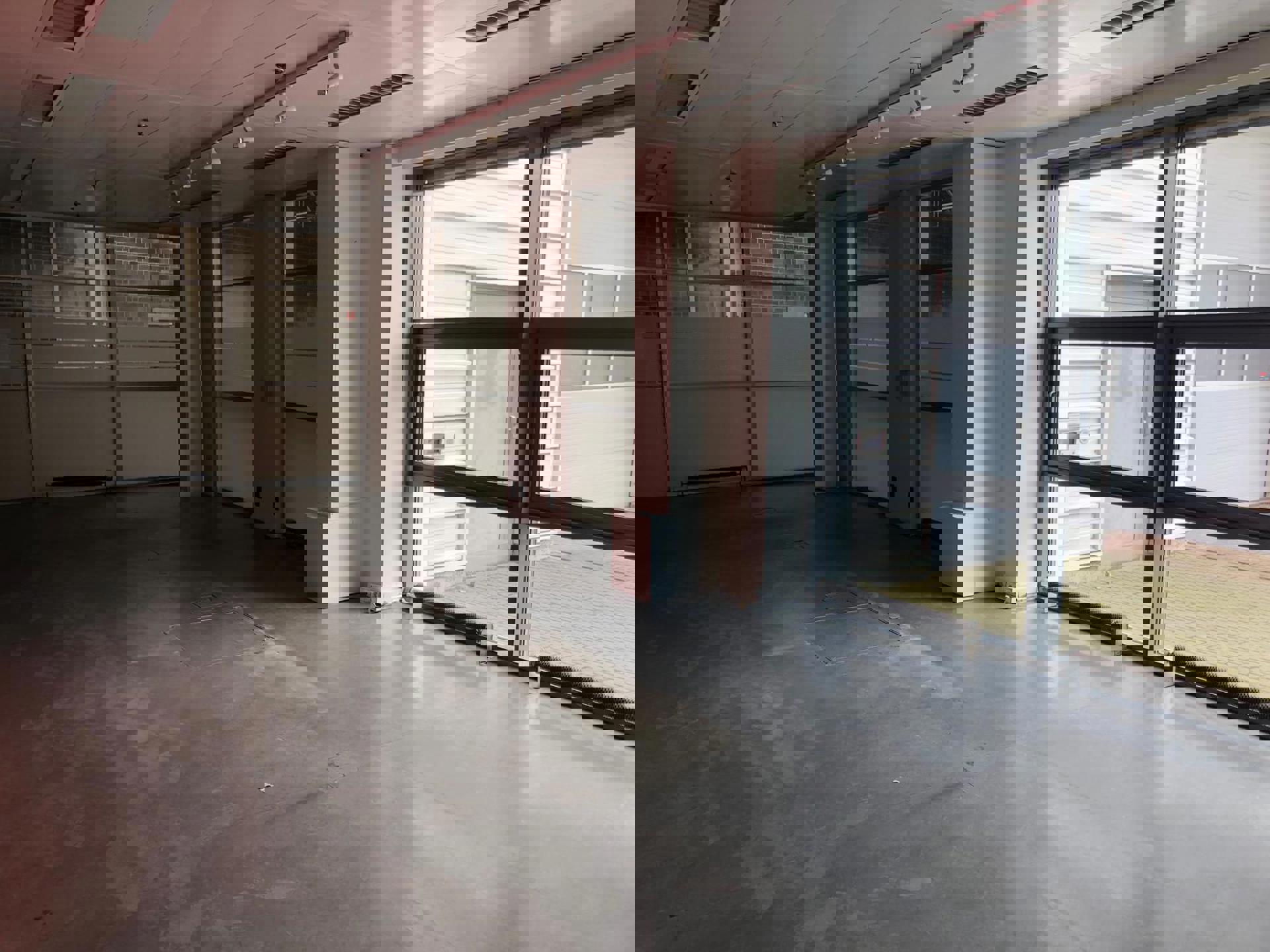 Magazijn van ca. 10.000m²  verdeeld over 2 verdiepingen glv 7.000m² en 1ste V 3.000m²  te Vilvoorde foto 11