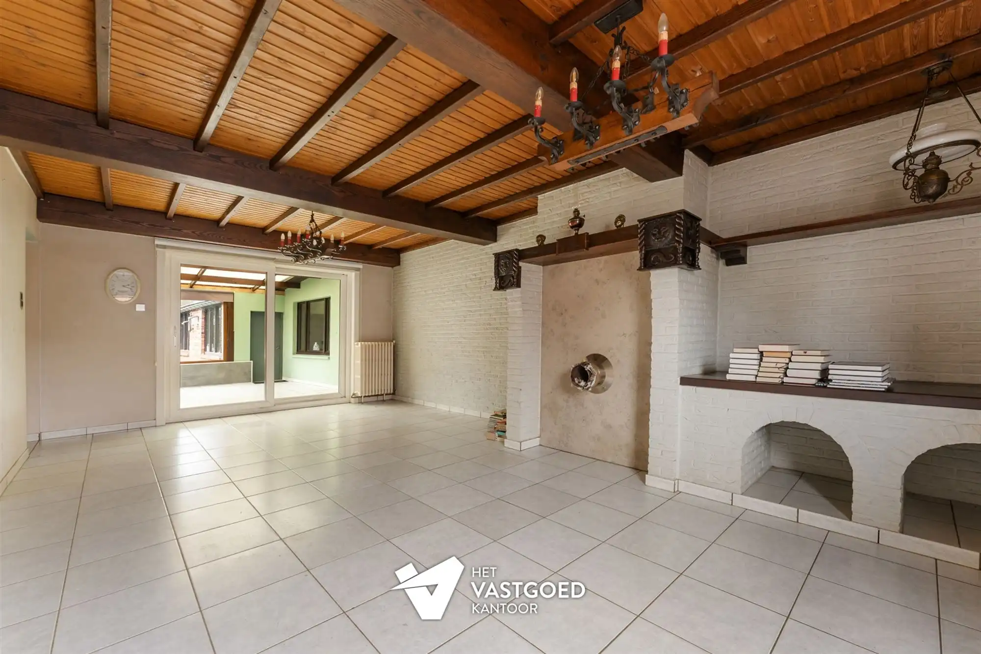 WONING MET VEEL POTENTIEEL OP GUNSTIG GEORIËNTEERD PERCEEL VAN MAAR LIEFST 20 ARE foto 3