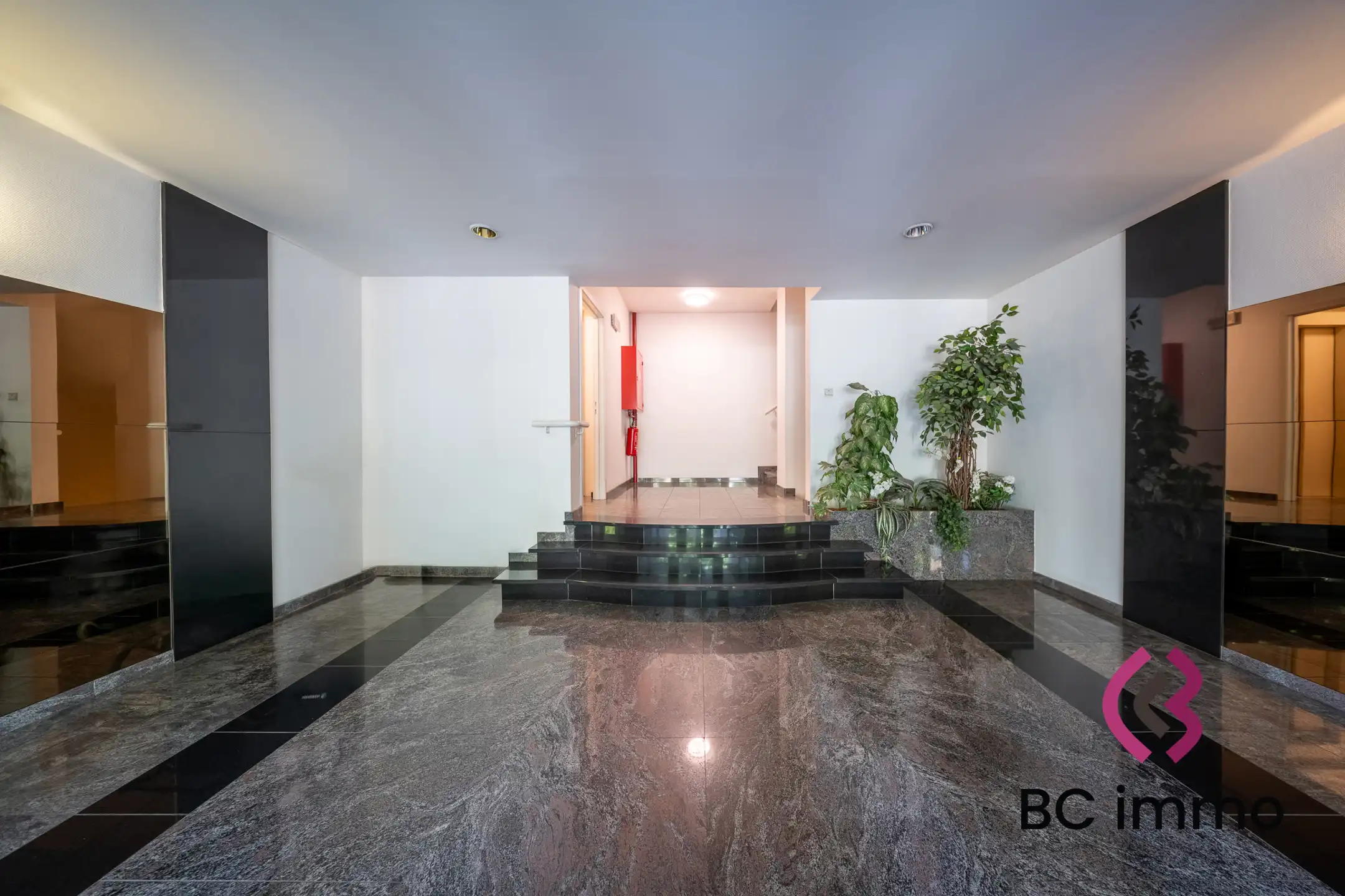 Exclusief appartement met 3 slaapkamers in hartje Hasselt foto 3