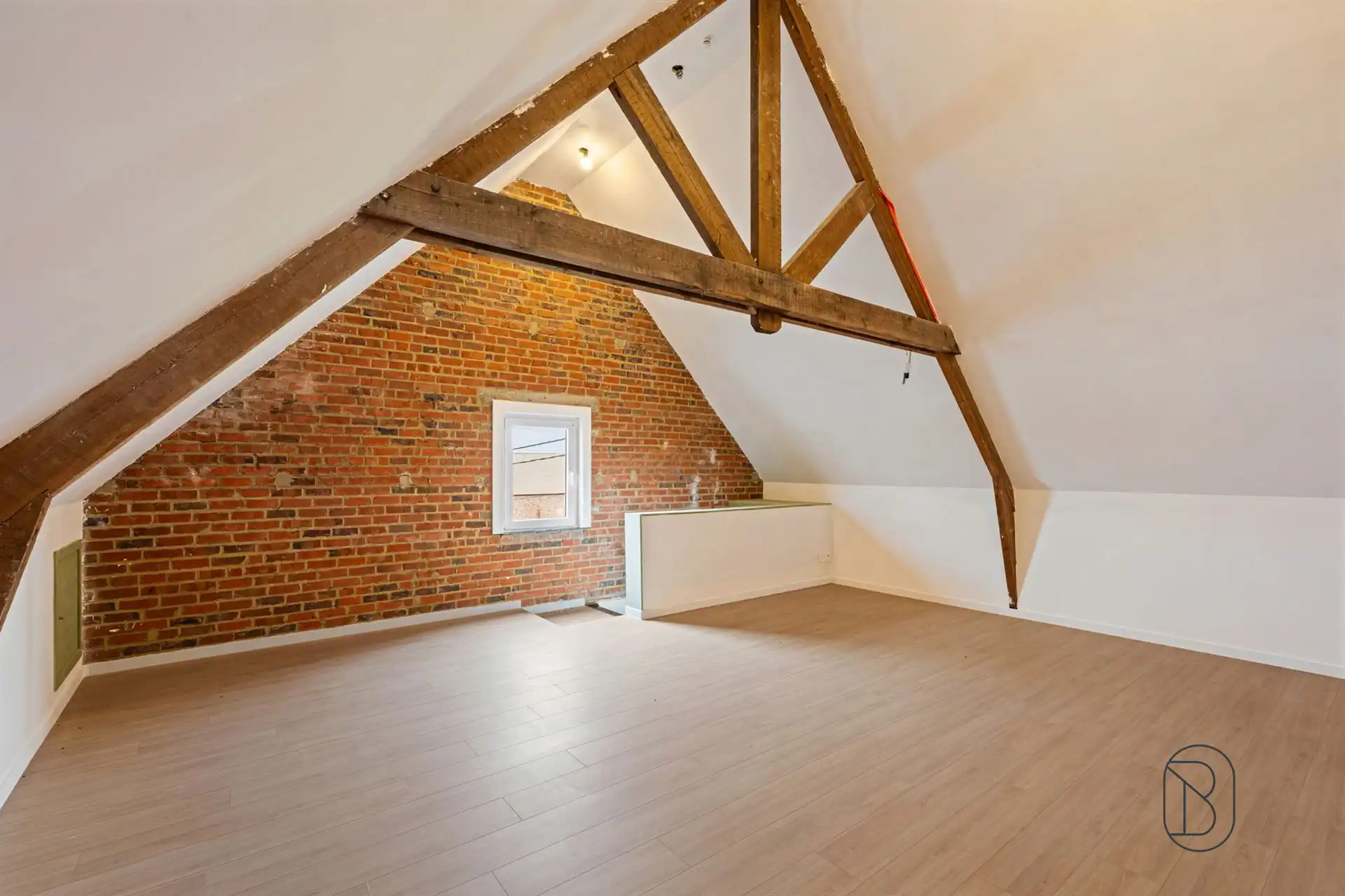 Instapklare woning met tuin en open zicht foto 15